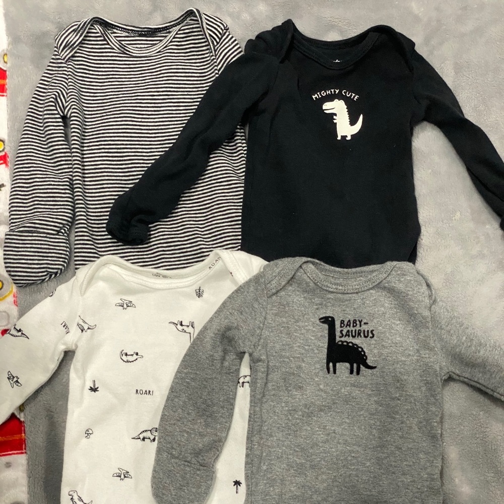 4 pack original dinosaur bodysuits